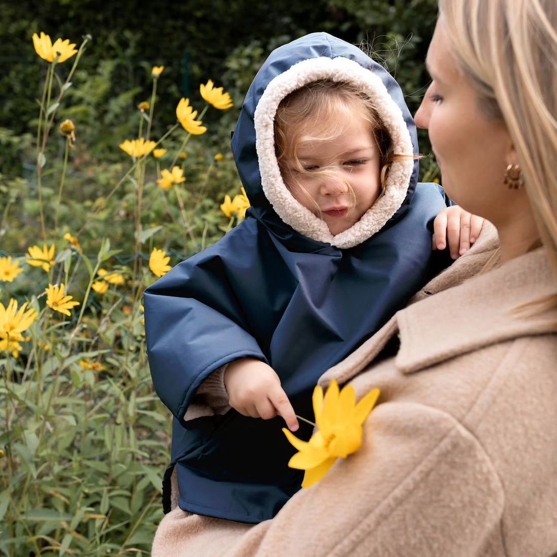 Poncho De Voyage Bébé Pour Siège Auto - Au Chaud Sous La Pluie Navy (Bemini) - Image 1