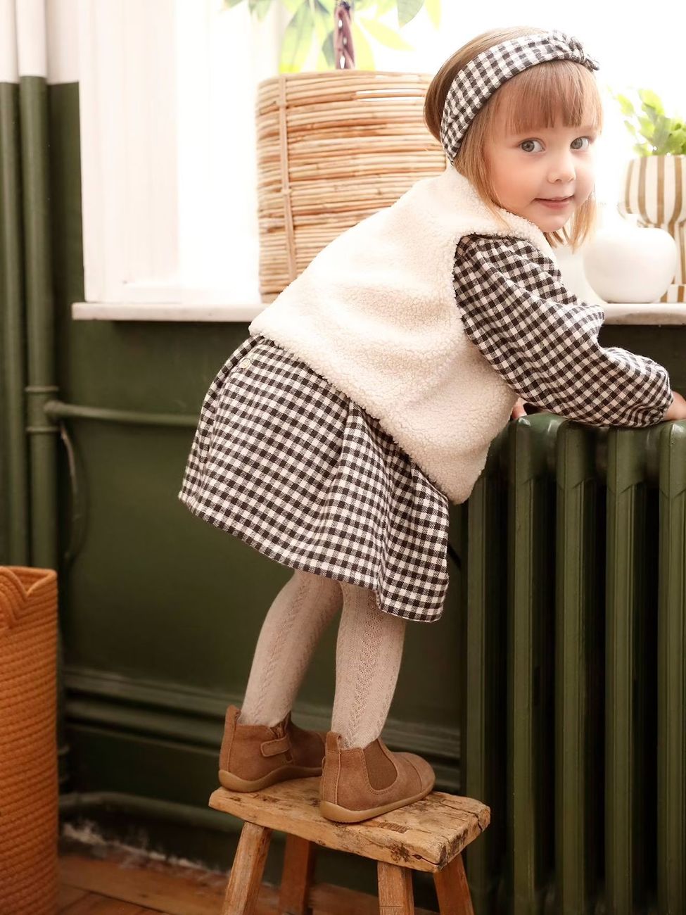 Ensemble 3 pièces bébé robe vichy + gilet + bandeau carreaux noir (Vertbaudet) - Image 1