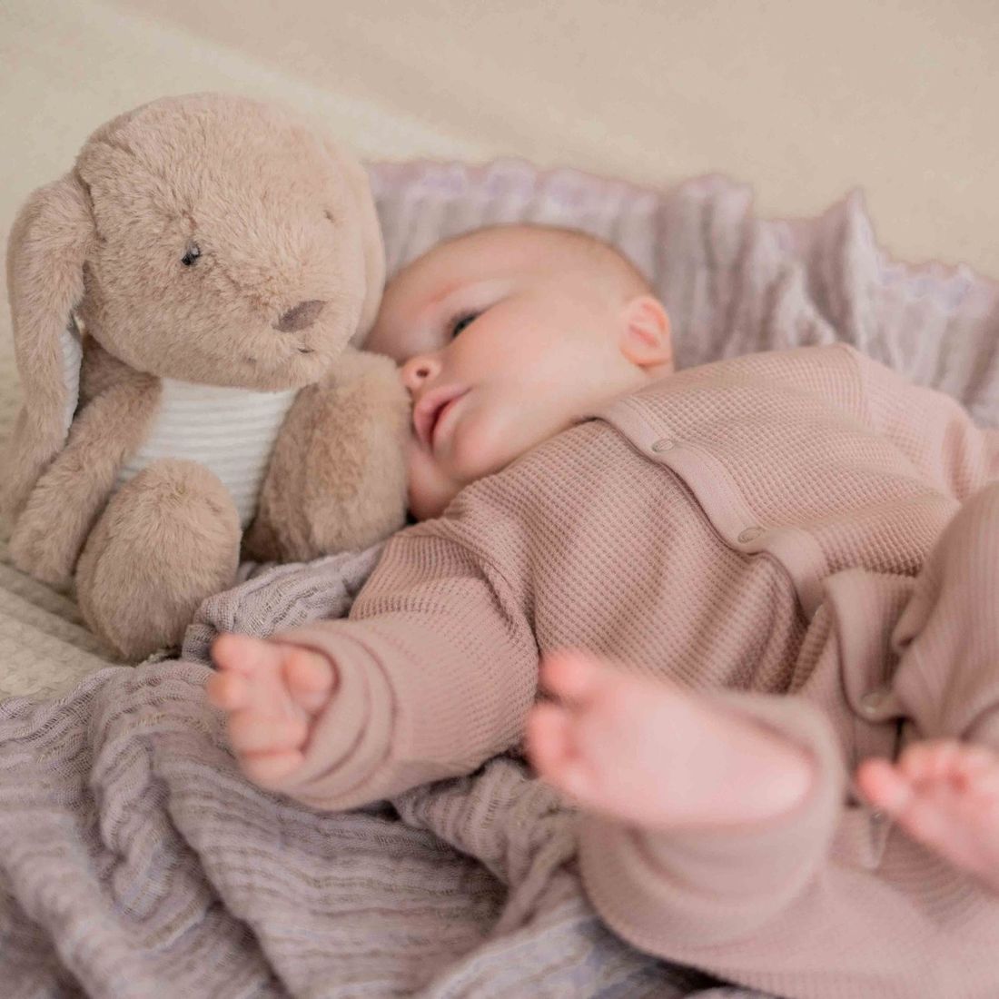 Peluche bruit blanc rechargeable Milo lapin beige (FLOW) - Image 3