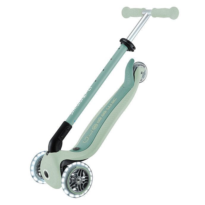 Trottinette Evolutive Go Up Active Lights Ecologic - Pistache (Globber) - Image 10