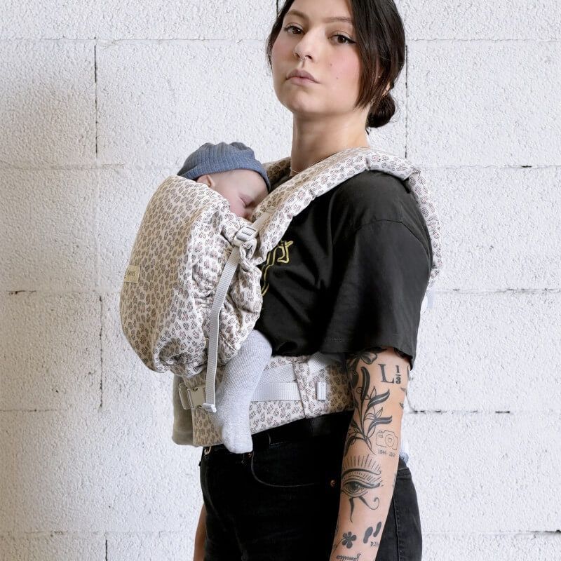 PhysioCarrier 2 - Leopard | Porte-bébé physiologique leopard (Love Radius) - Image 8