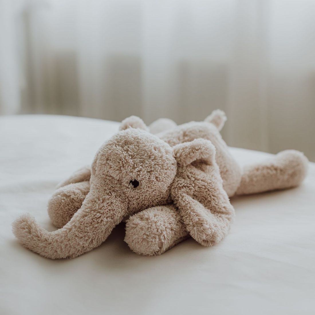 Peluche bruit blanc George l'éléphant beige (FLOW) - Image 5