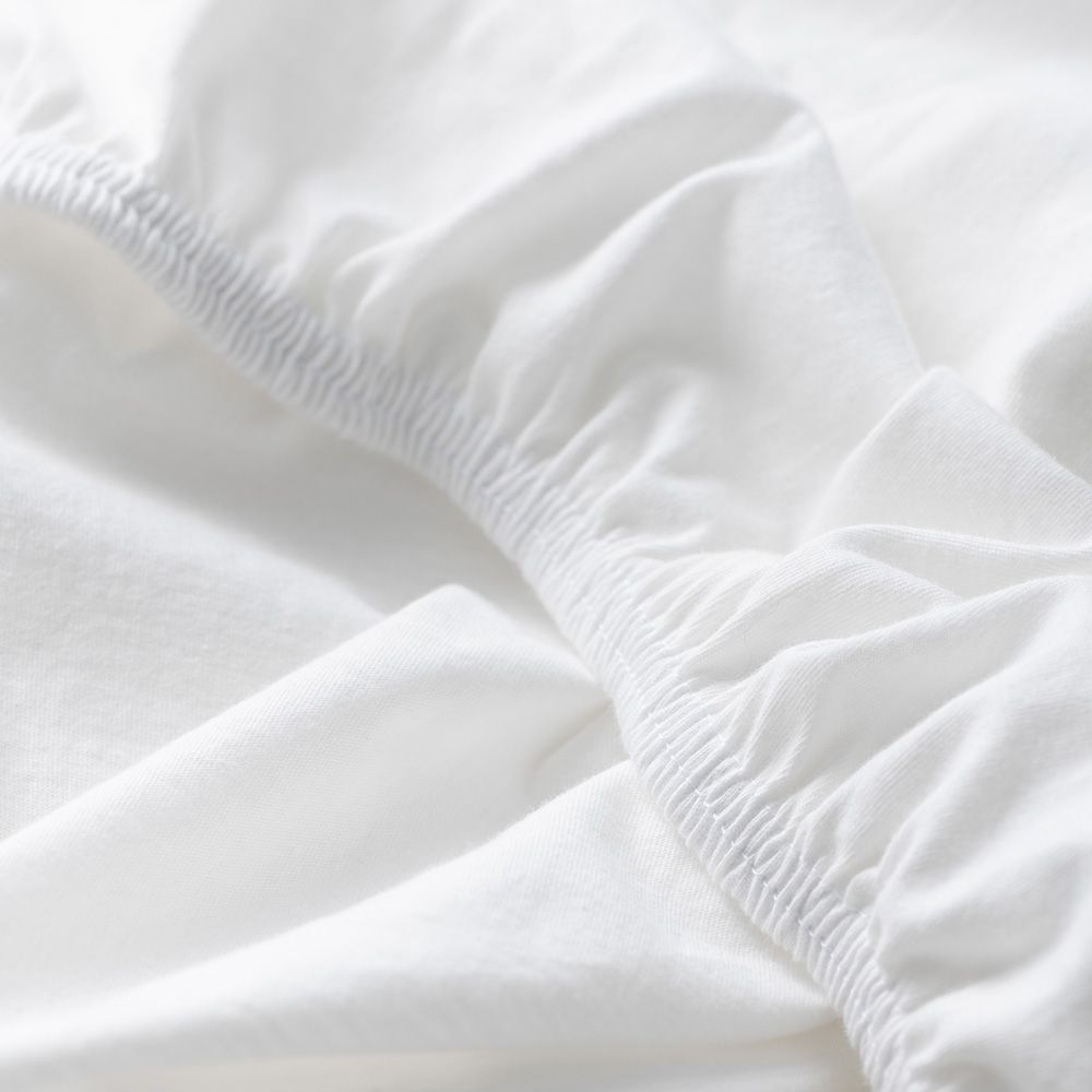 Petite Amélie | Lot de 2 draps-housses jersey coton bio | Blanc et caramel | 45x90 cm | Pour matelas bébé hauteur 10-12 cm (Petite Amélie) - Image 1