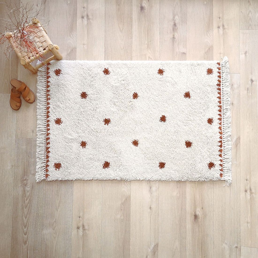 Tapis rectangulaire pois terracotta Wooly (100 x 150 cm) (Nattiot) - Image 2