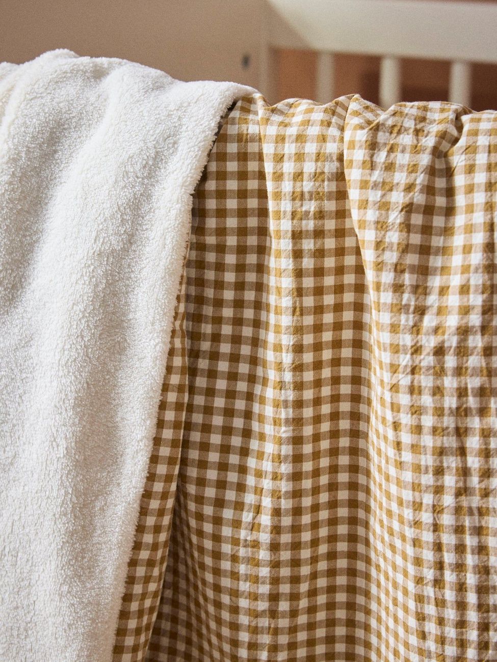 Plaid bébé vichy et micro-polaire (Cyrillus) - Image 1