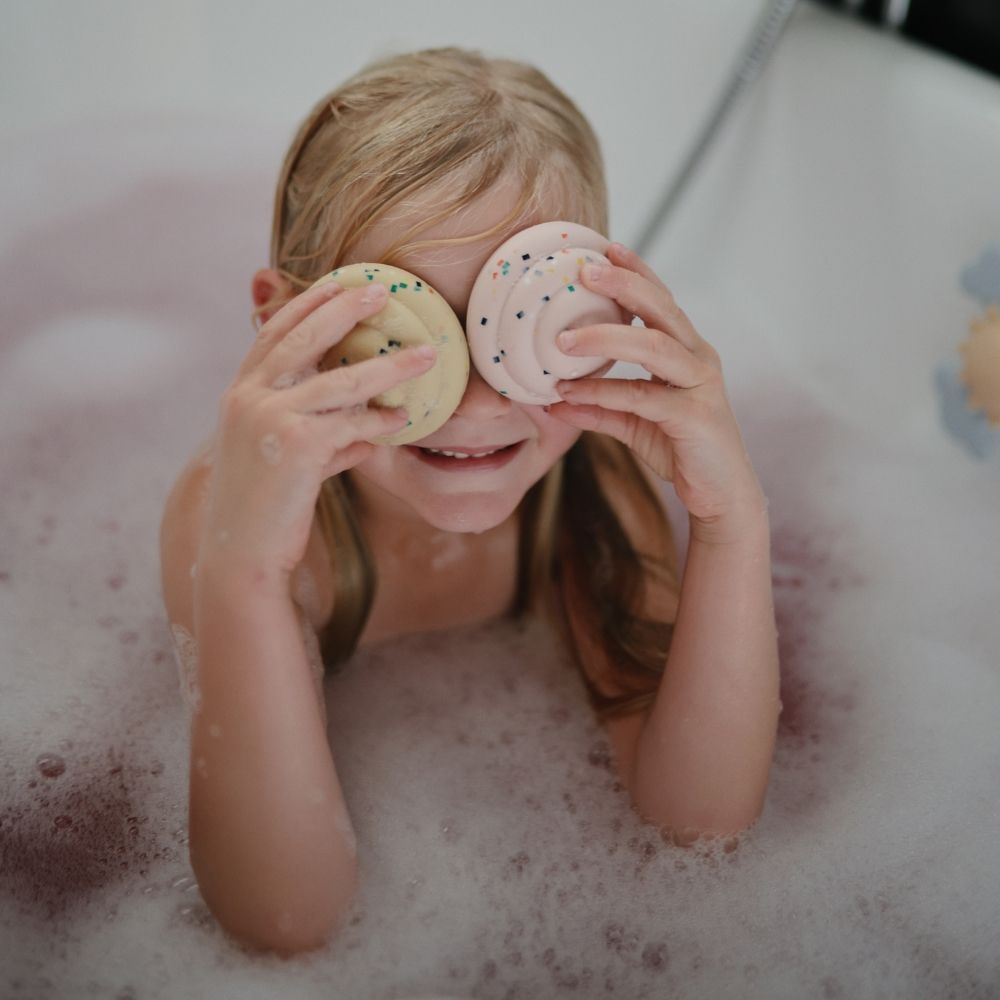 Lot de 4 jouets de bain Cupcake Mix and Max (Mushie) - Image 4