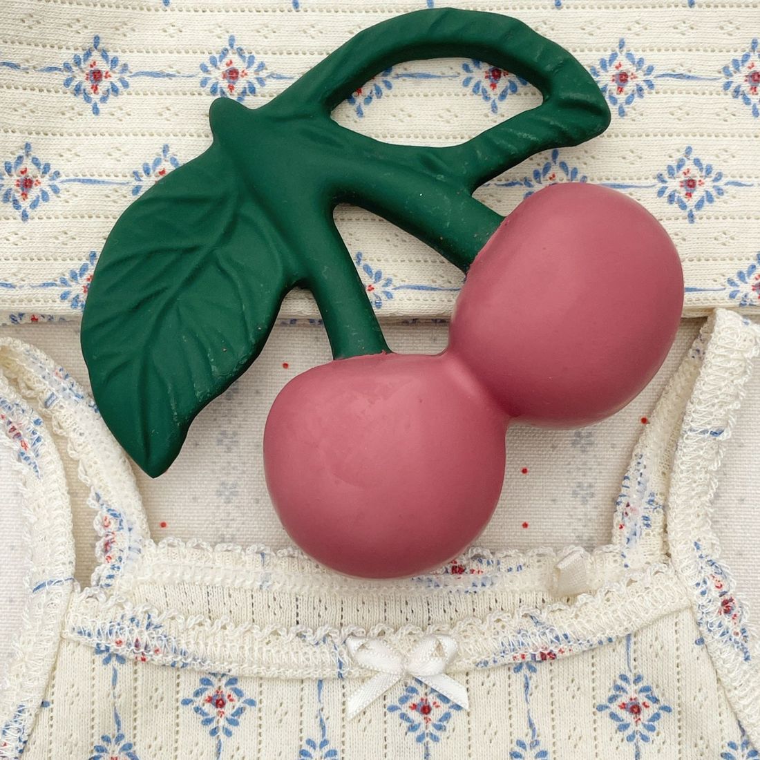 Anneau de dentition Cerise (Konges Slojd) - Image 4