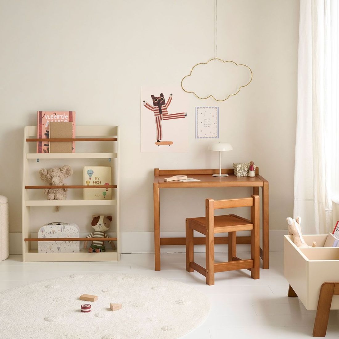 Petite Amélie | Bac à livres enfant Lune | MDF et pin massif | Beige | Rangement chambre et salle de jeux avec compartiments pour jouets et livres (Petite Amélie) - Image 3