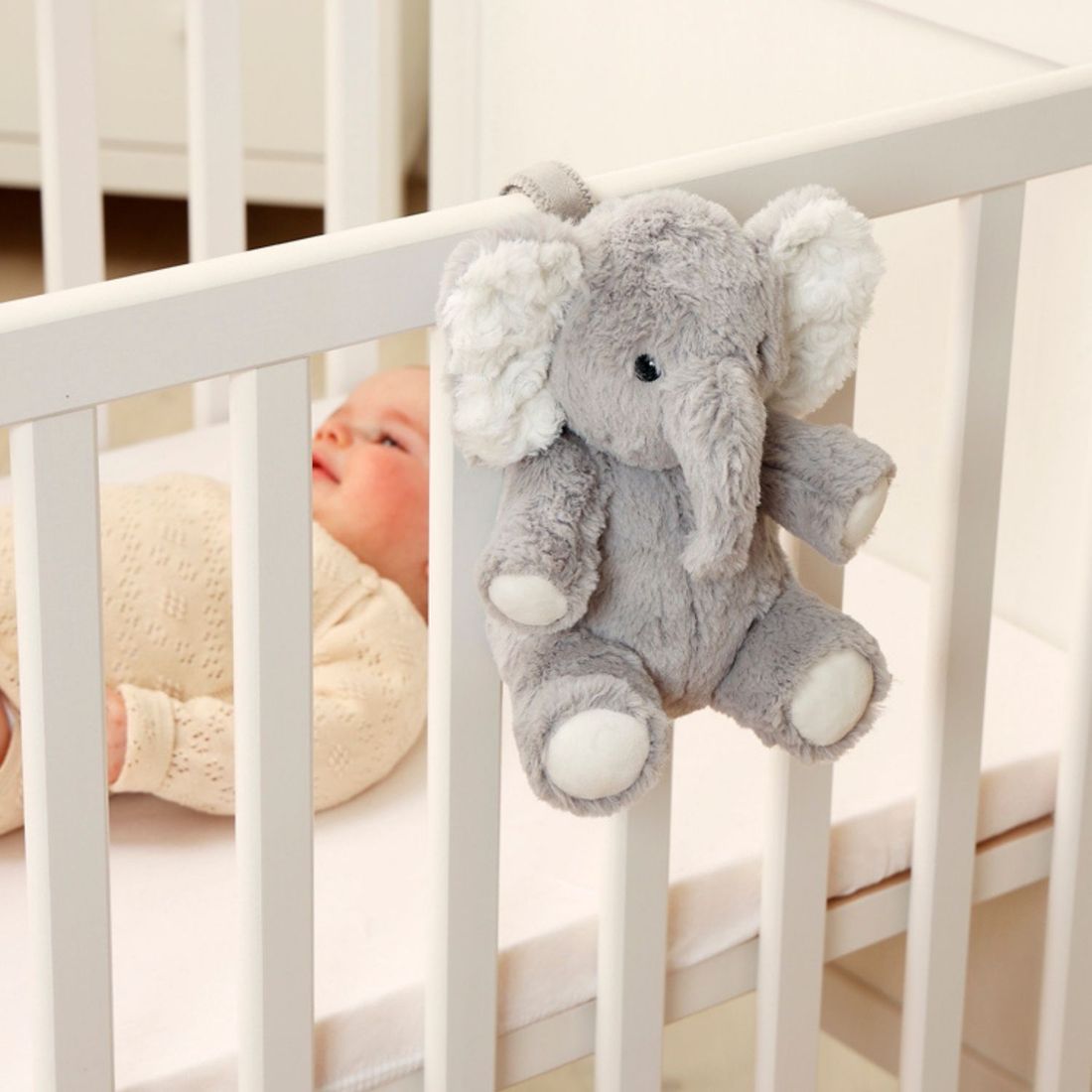 Peluche bruit blanc Elliot Elephant On the Go (21,5 cm) (Cloud B) - Image 5