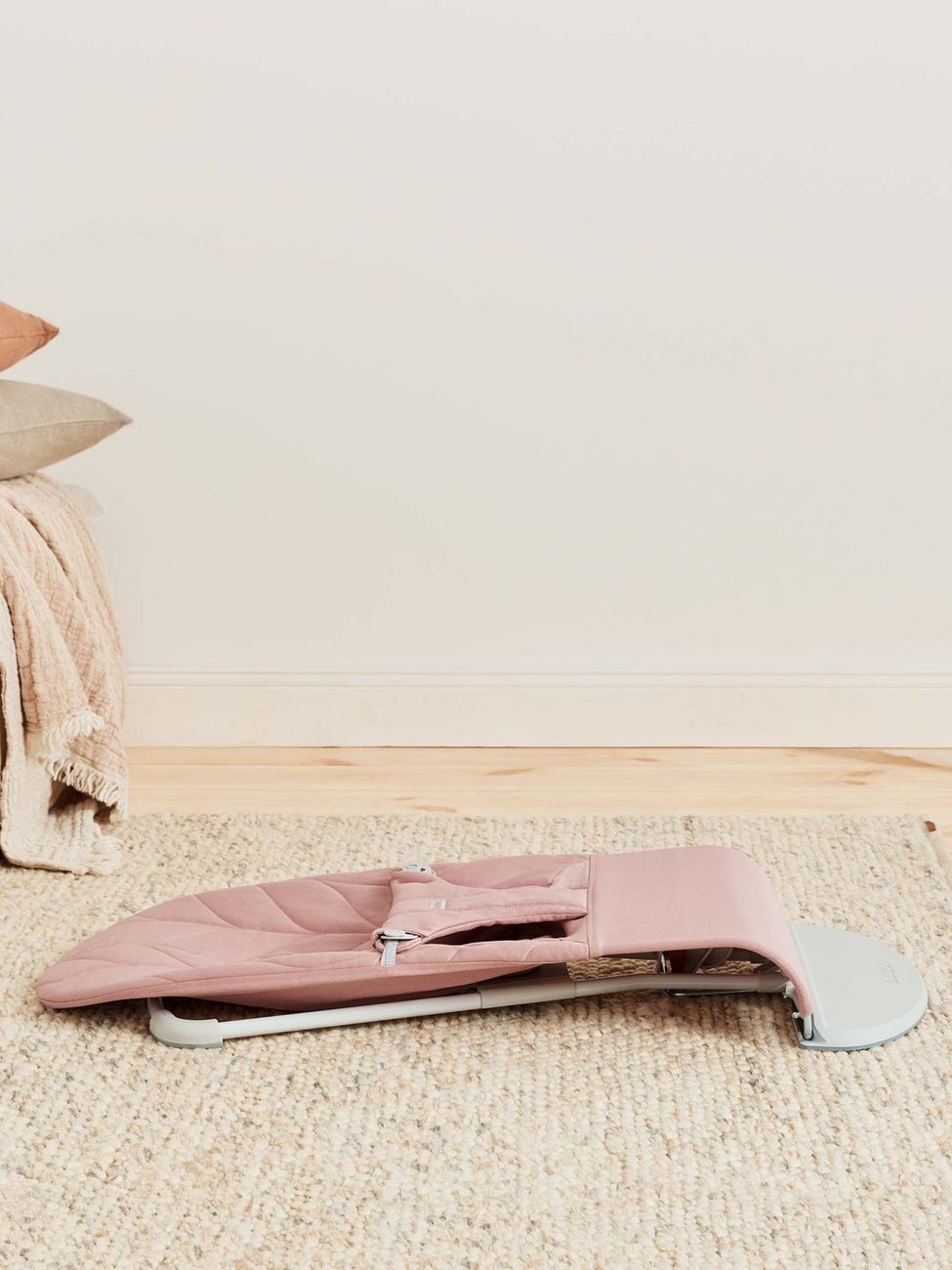 Transat Bliss - Rose poudré / Tissé, matelassage Pétale / Gris clair (BabyBjörn) - Image 8