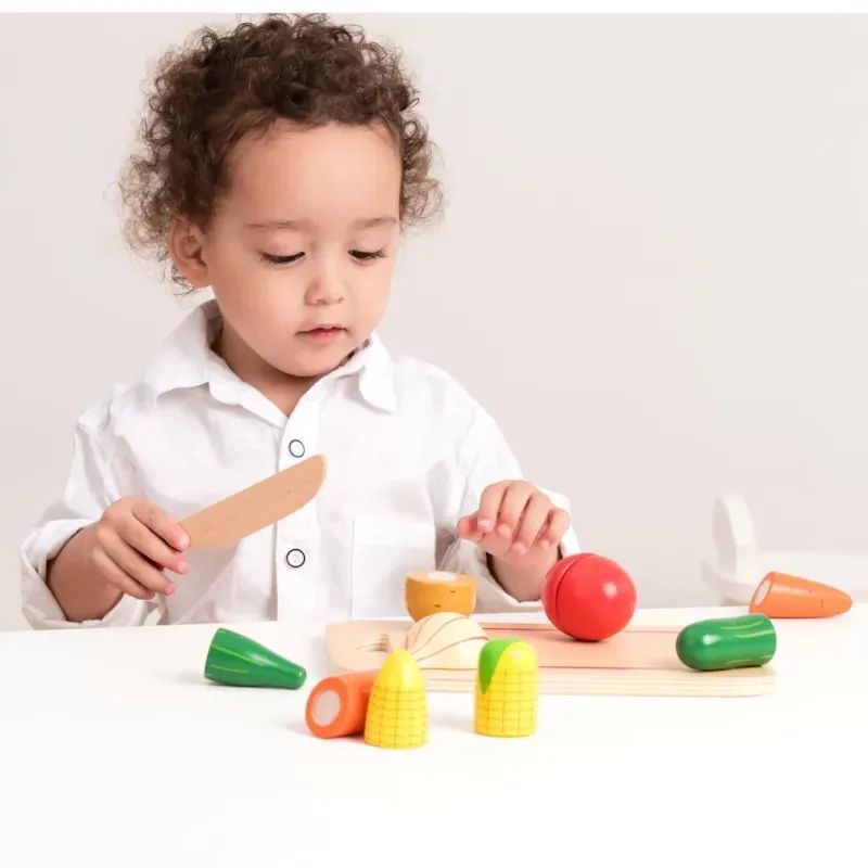 Légumes en bois à découper (New Classic Toys) - Image 2
