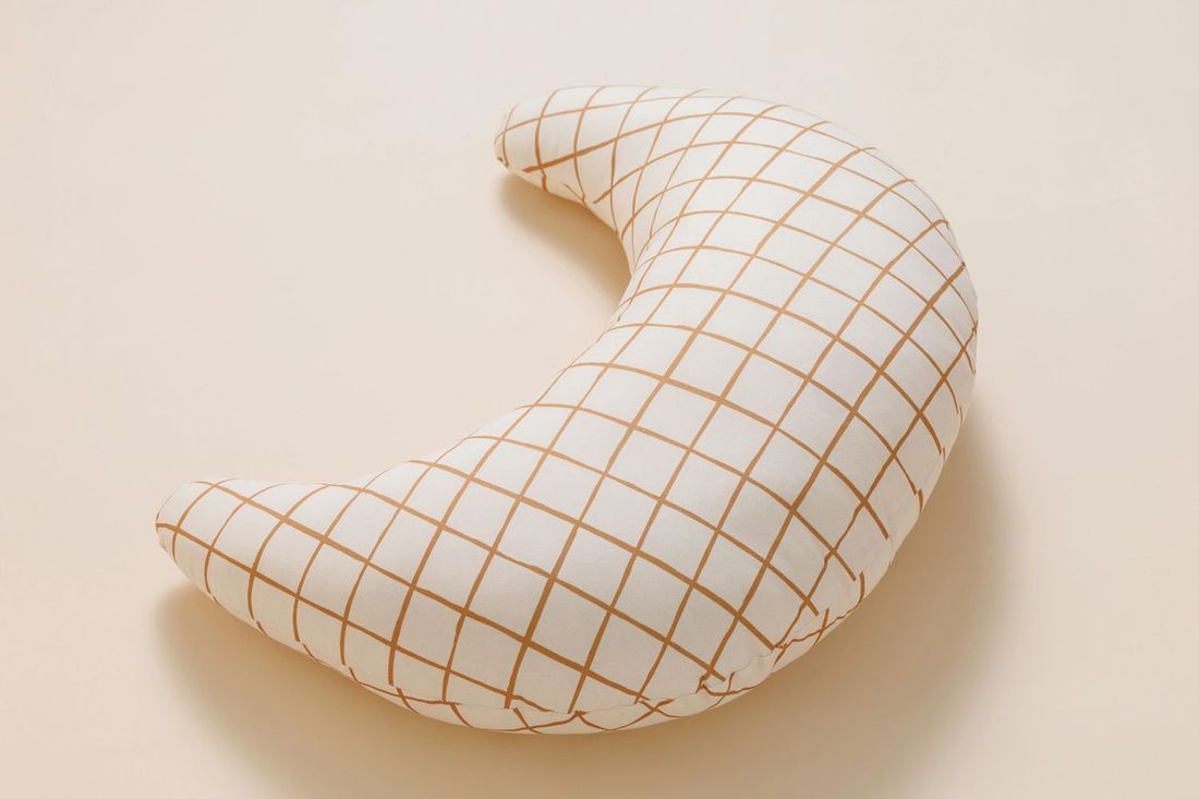 - Coussin d'Allaitement Vichy Caramel - Camel (Mon Lit Cabane) - Image 5