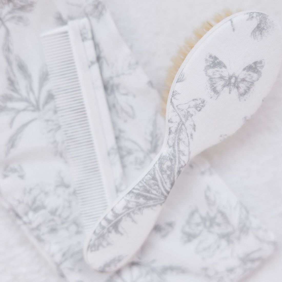 Brosse et peigne imprimé inspiration Toile de Jouy gris (Tartine et Chocolat) - Image 4