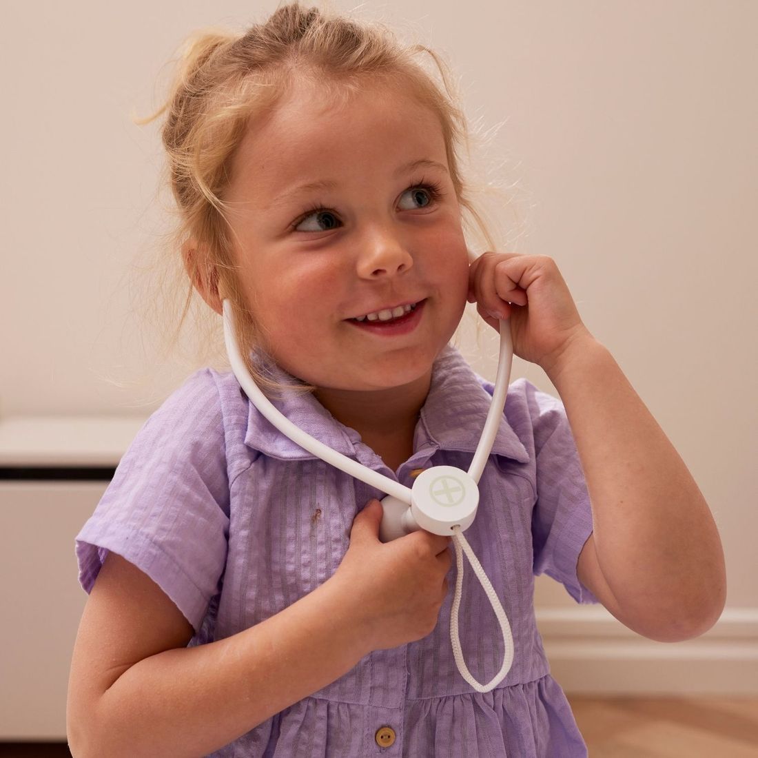 Mallette et accessoires de Docteur en bois blanc (Kid's Concept) - Image 5