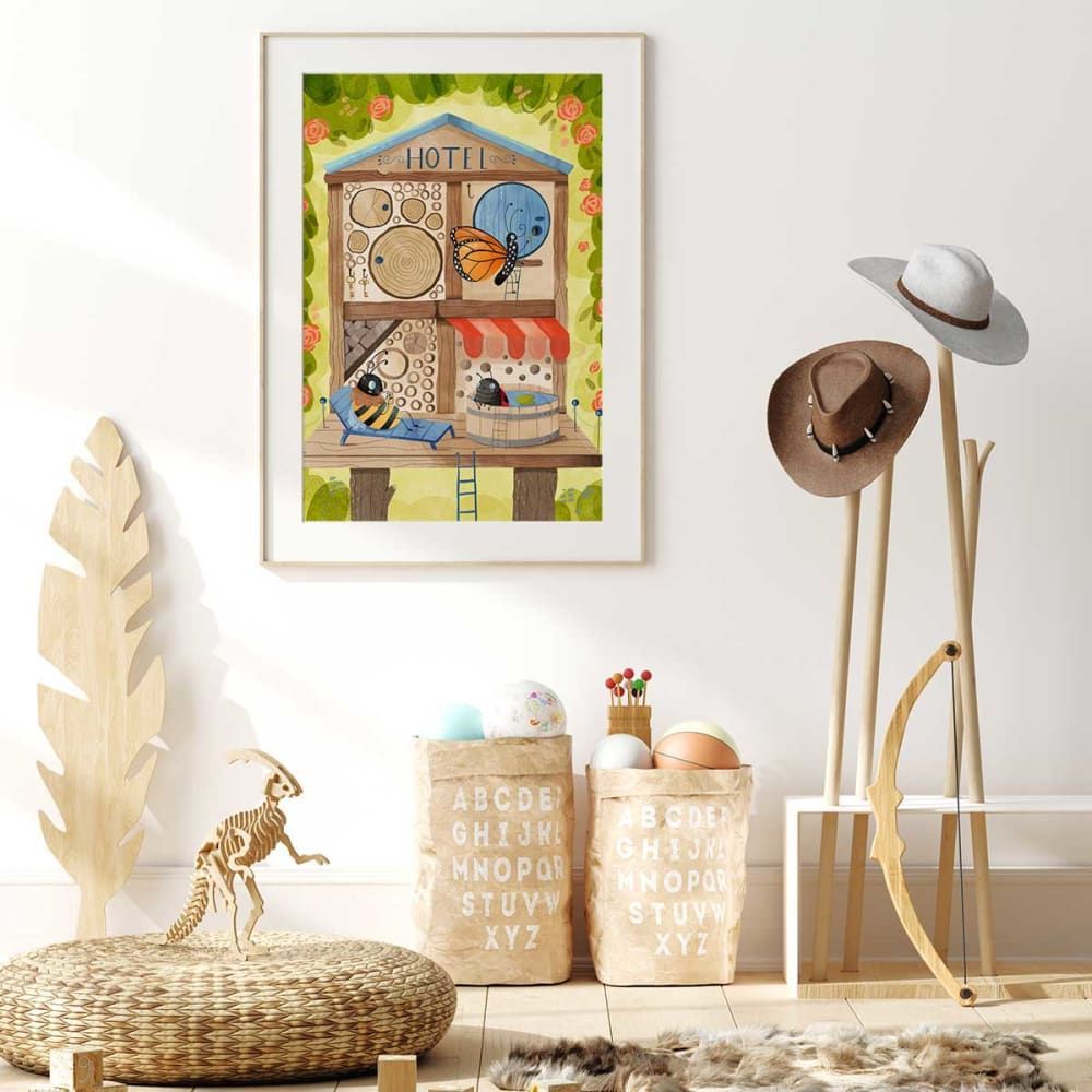 Affiche enfant hôtel pour insectes avec cadre bois 40x60 cm (Hexoa) - Image 1