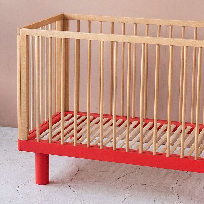 Lit Bébé Evolutif Nox Bois Naturel et Rouge - 60 x 120 cm (Karl & Fric) - Image 5