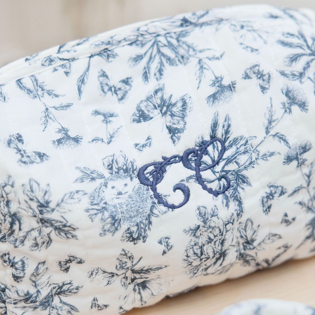 Trousse de toilette Toile de Jouy bleu (Tartine et Chocolat) - Image 4