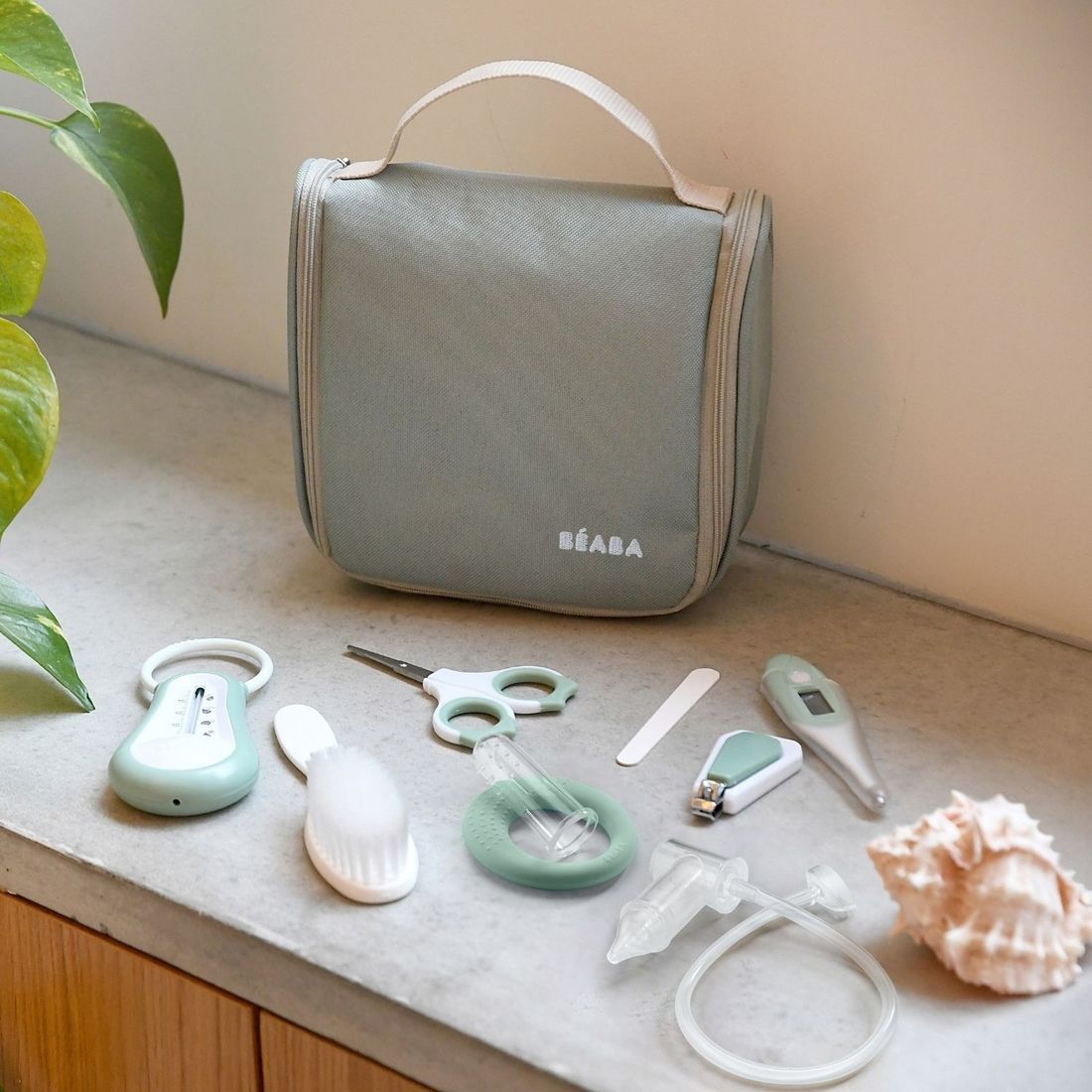 Trousse de soin Nomade Sauge (10 accessoires) (Béaba) - Image 1