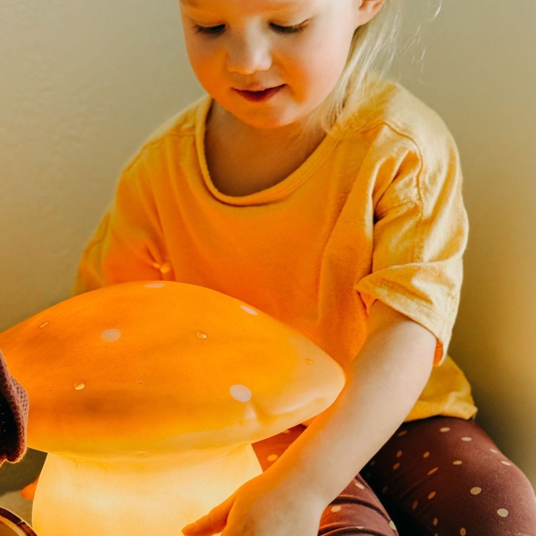 Grande lampe veilleuse champignon Doré (Egmont Toys) - Image 6