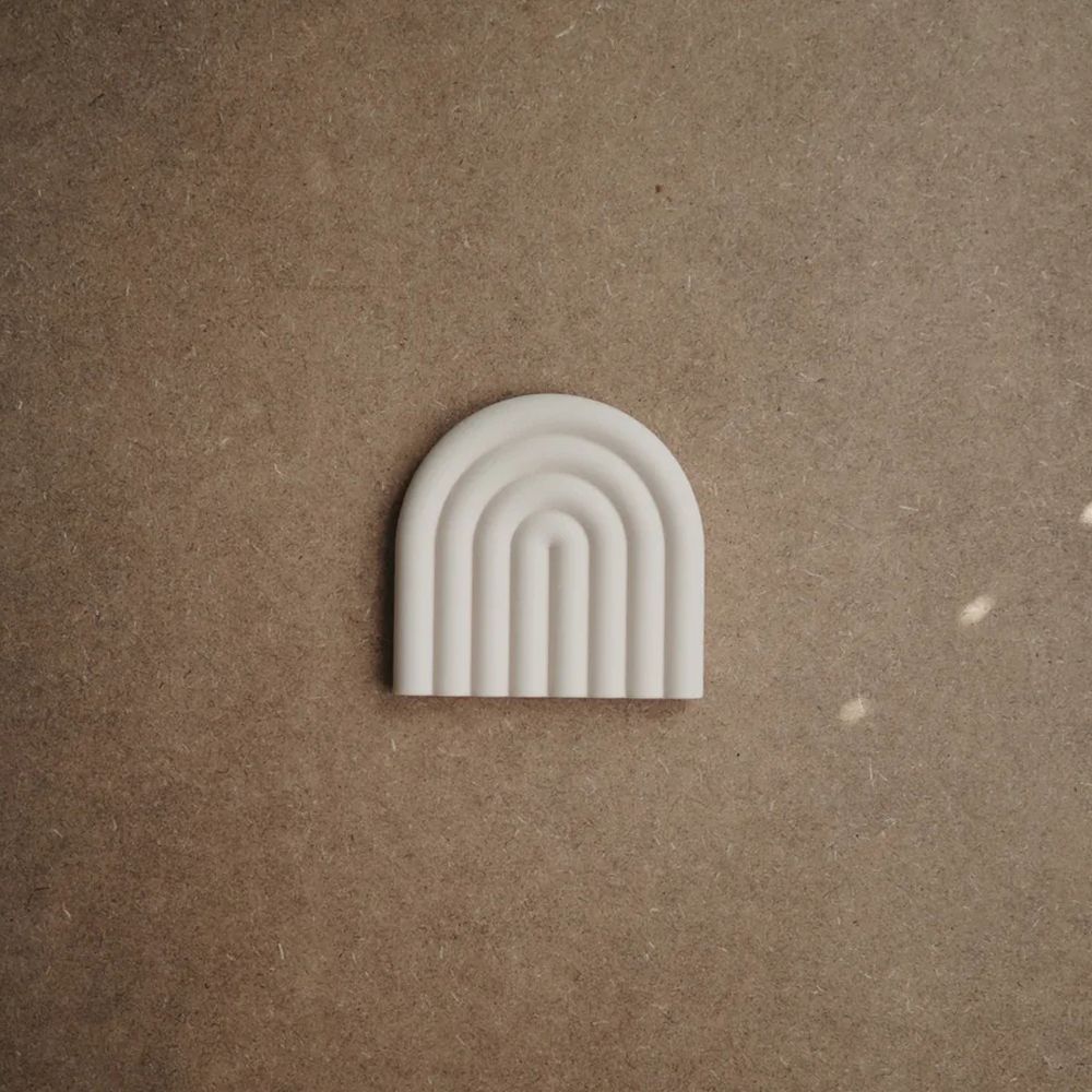 Jouet de dentition Rainbow Shifting Sand (Mushie) - Image 2