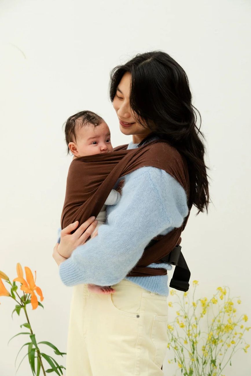 Porte-bébé naissance Plume Tonka (Bud & Blossom) - Image 1