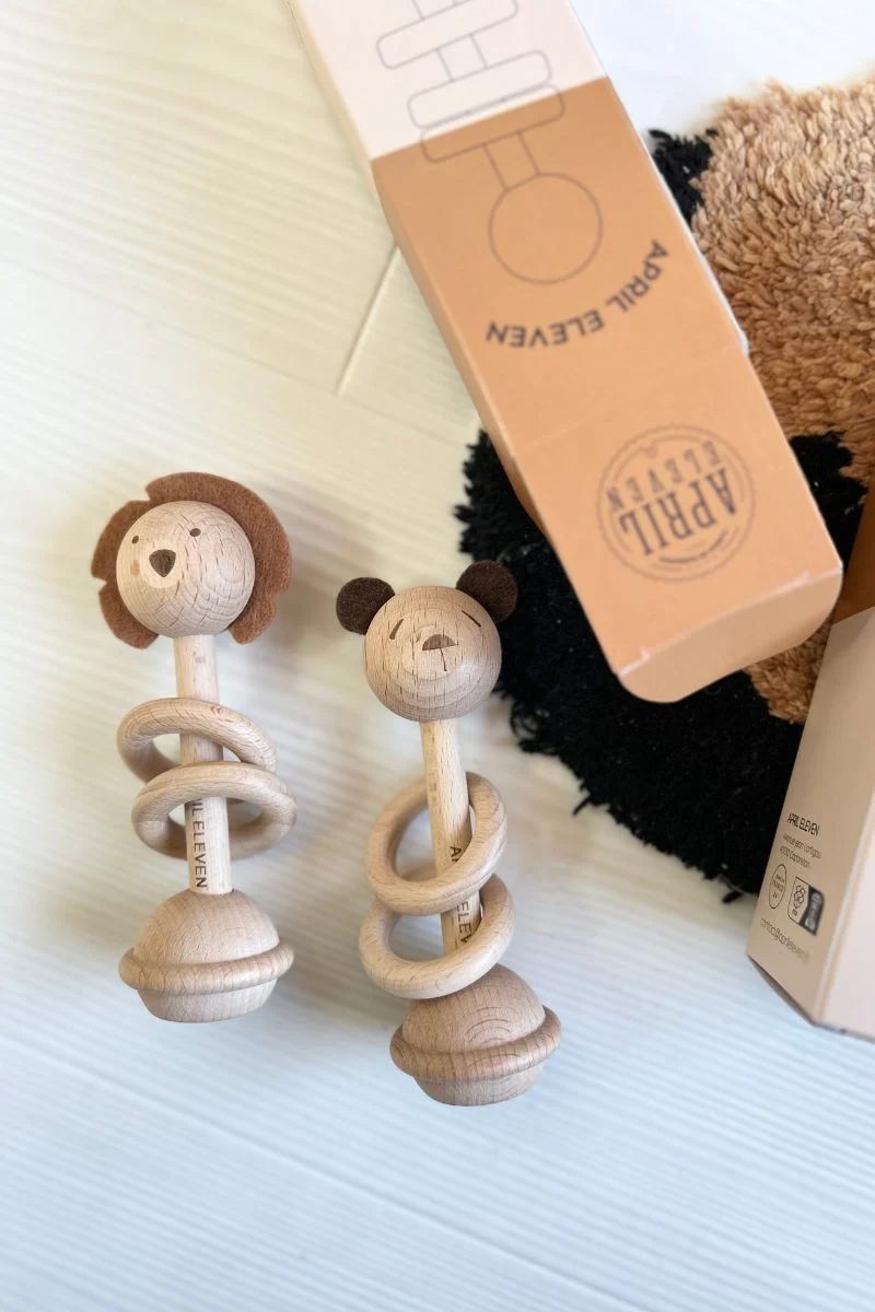 Hochet bébé bois animal – Jouet sensoriel, idée cadeau naissance (April Eleven) - Image 3