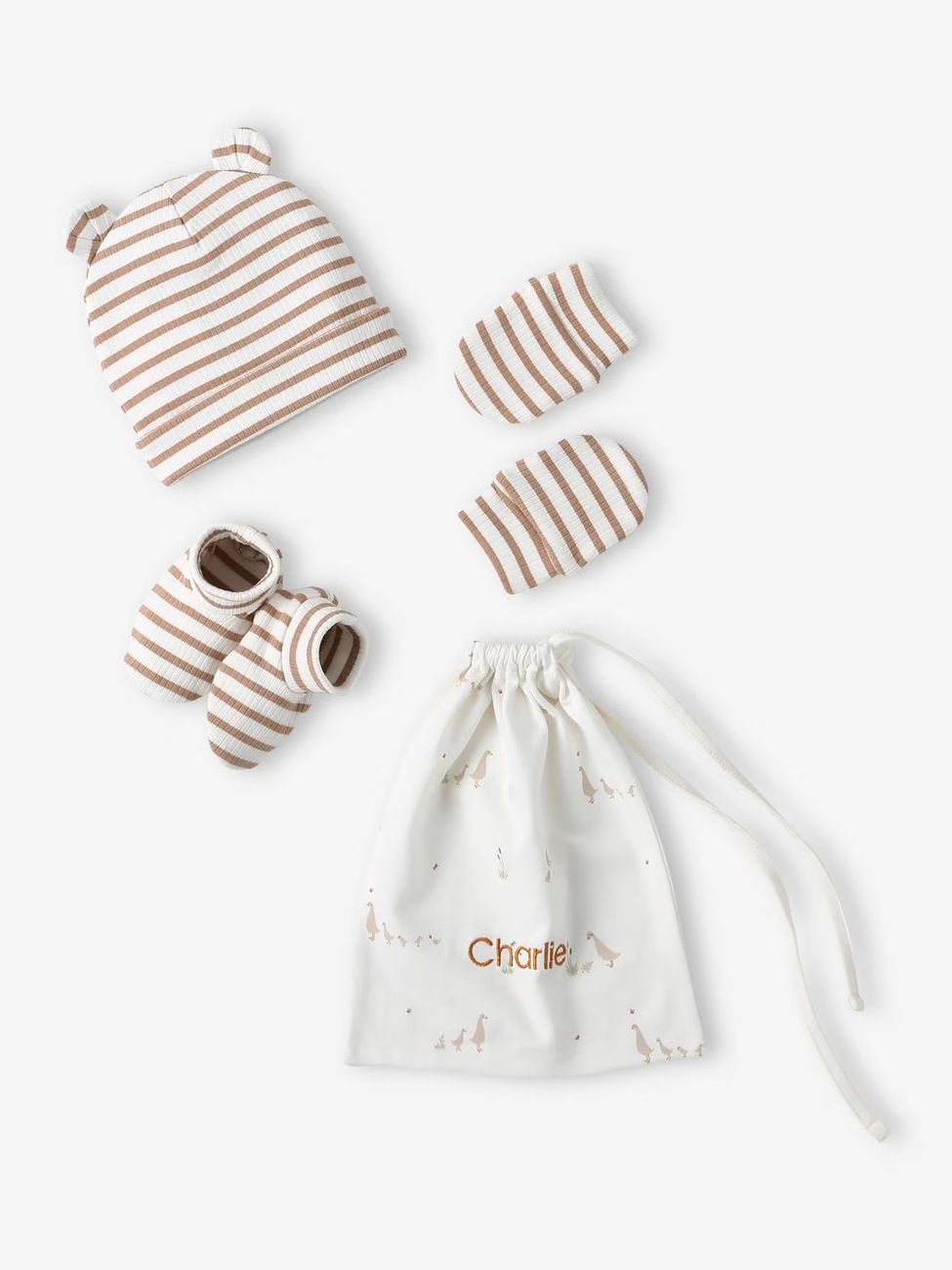Ensemble naissance bonnet + moufles + chaussons + pochon personnalisable cappuccino (Vertbaudet) - Couverture