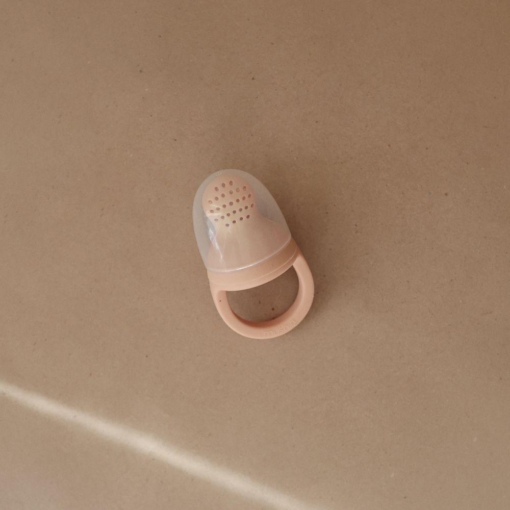 Lot de 2 sucettes grignoteuses en silicone Blush (Mushie) - Image 2