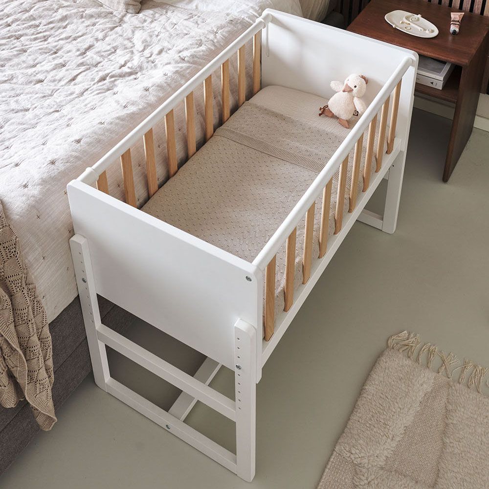 Petite Amélie | Lit cododo Nuage | Lit bébé 2 en 1 | Bois de hêtre massif | Blanc et naturel | 45x90 cm (Petite Amélie) - Image 2