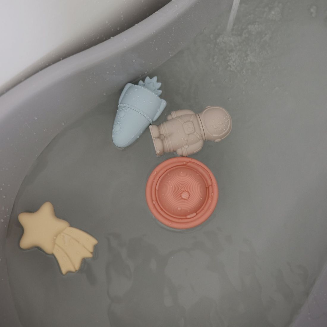 Lot de 4 jouets de bain Space (Mushie) - Image 5