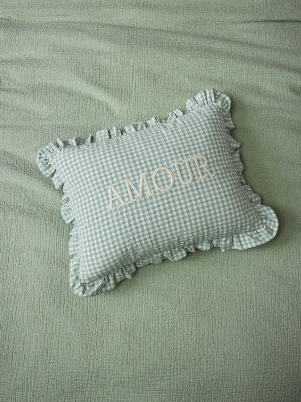 Coussin "Amour" imprimé vichy (Cyrillus) - Couverture