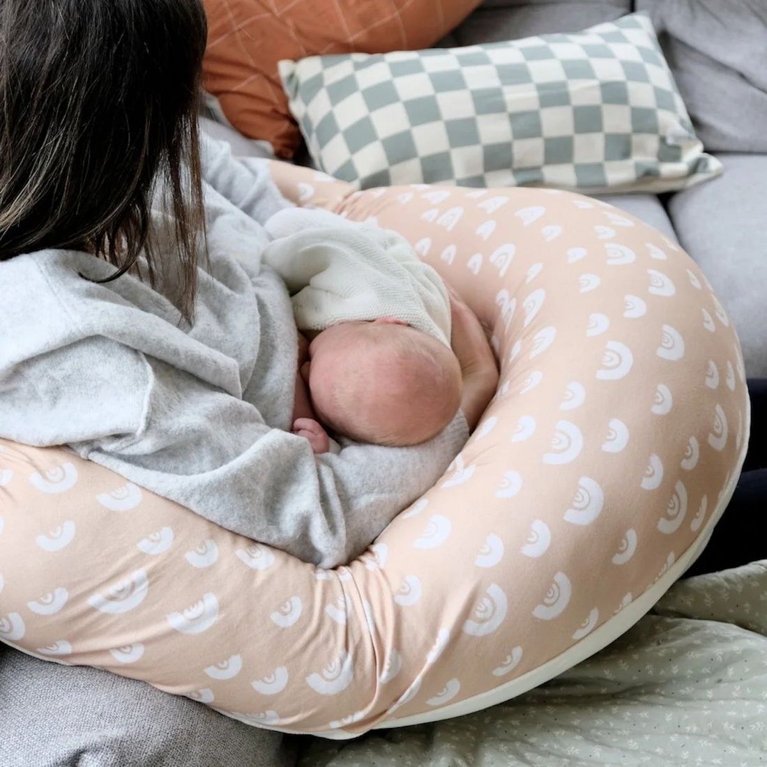 Coussin d'Allaitement Arc en Pêche (Mezamé Paris) - Image 5