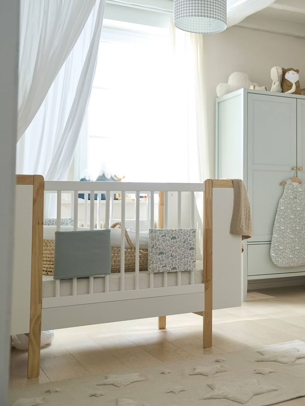 Lit bébé transformable NOE blanc (Vertbaudet) - Image 1