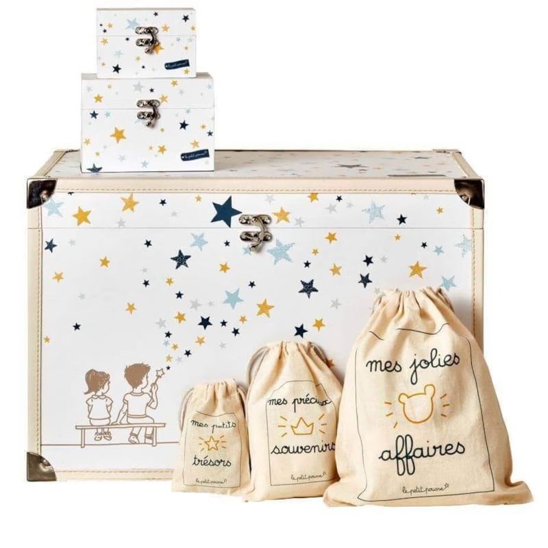 Malle à souvenirs étoiles - bleu jaune (Le Petit Pousse) - Couverture