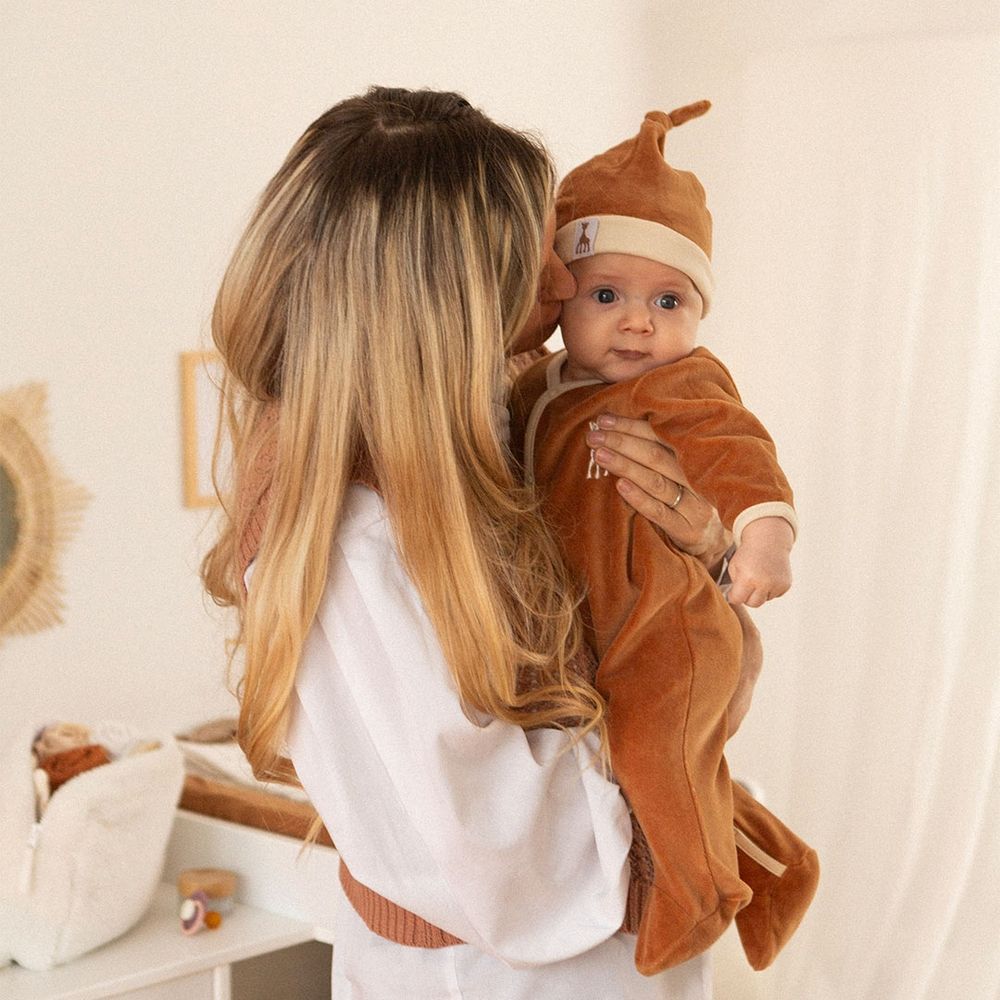 Pyjama en velours camel Sophie la girafe (naissance) (Trois Kilos Sept) - Image 3