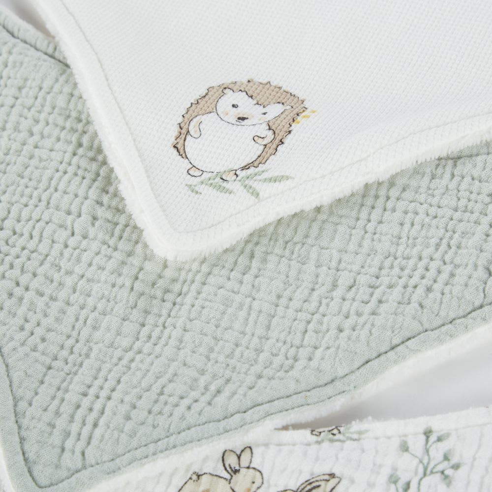 Bavoirs bandana blanc, bleu et blanc imprimé forêt (x3) (Maisons du Monde) - Image 2