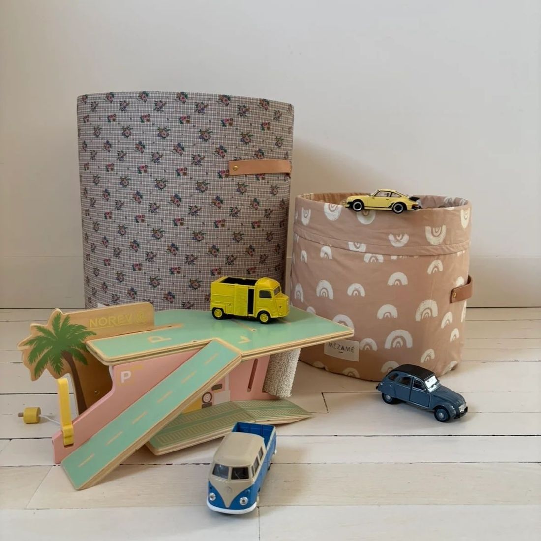 Mini Ciao Bazar Arc en Pêche (Mezamé Paris) - Image 2