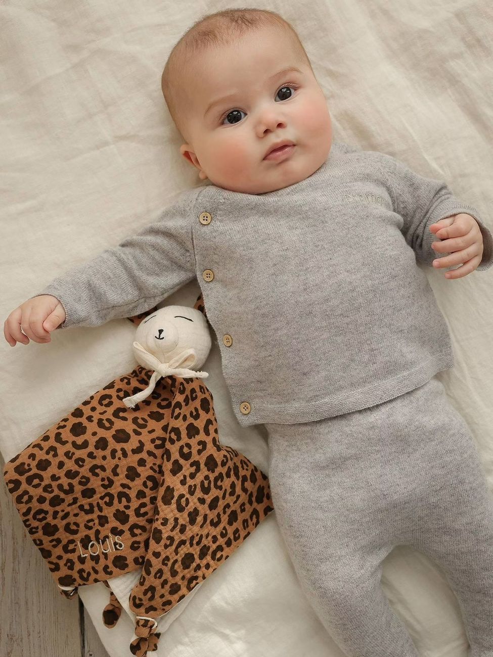 Ensemble naissance pull pantalon laine et cachemire personnalisable gris chiné (Envie De Fraise) - Image 2