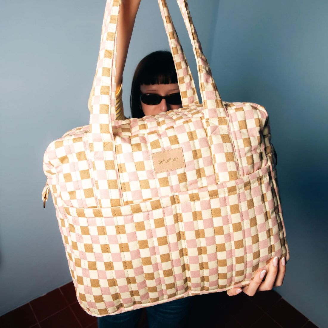 Sac à langer imperméable Hyde Park - Yellow Pink Mosaic (Nobodinoz) - Image 7
