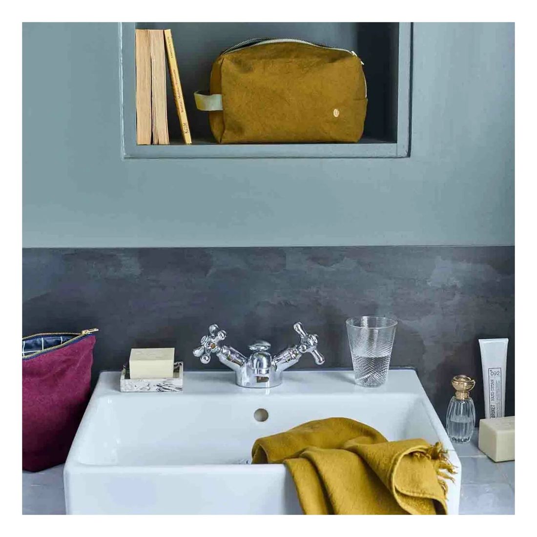 La cerise sur le gâteau - Serviette de toilette en coton bio Luna (La cerise sur le gâteau) - Image 1