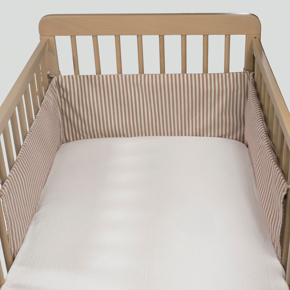Tour de lit Praliné Vichy Rayures Moka (120x60 cm) (Walking Mum) - Image 4