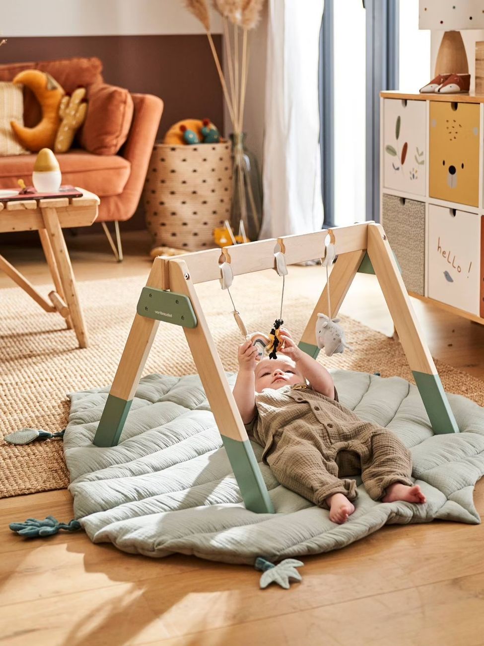 Portique d'éveil en bois FSC® tanzanie (Vertbaudet) - Couverture