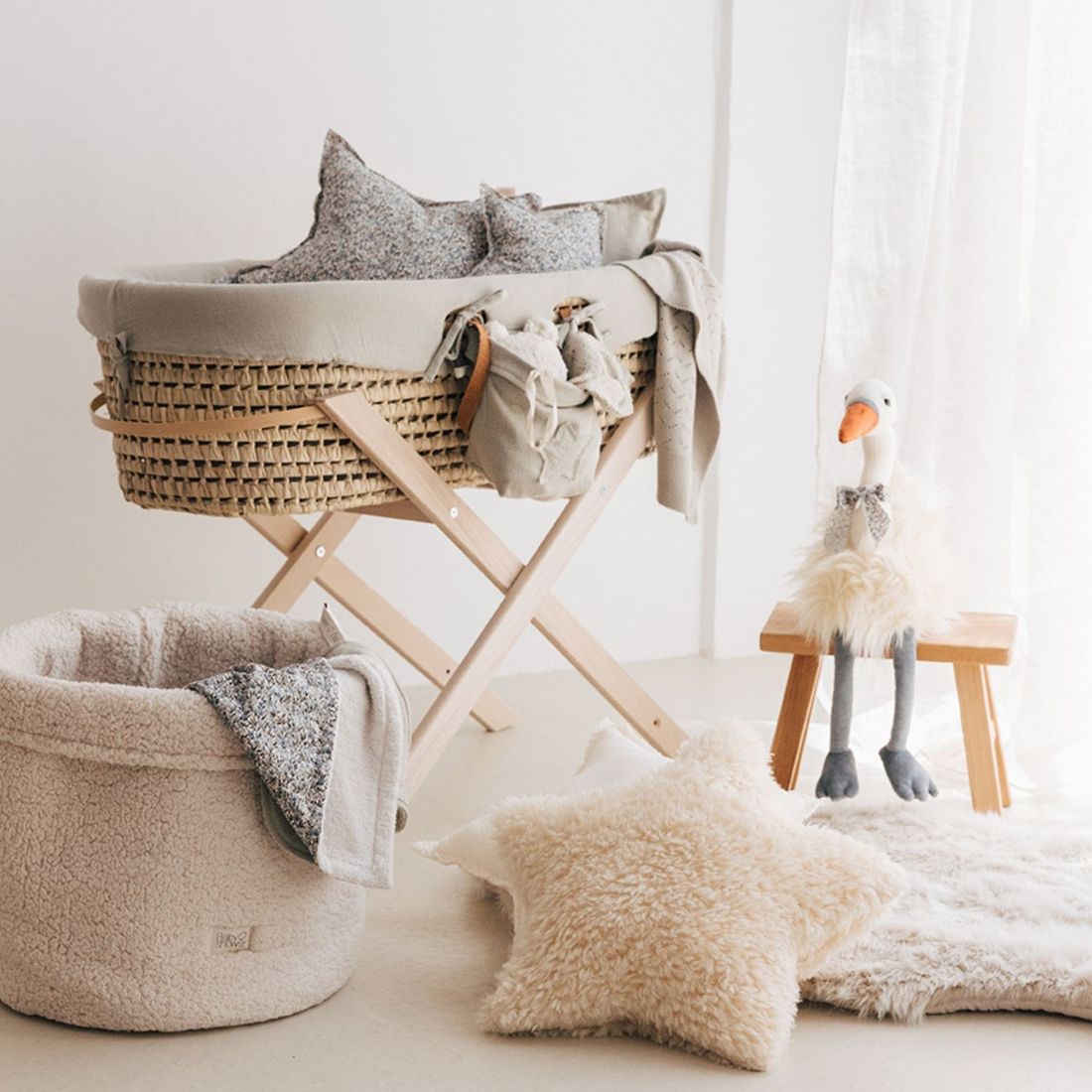 Couffin souple en osier avec anses en cuir (Babyshower) - Image 4