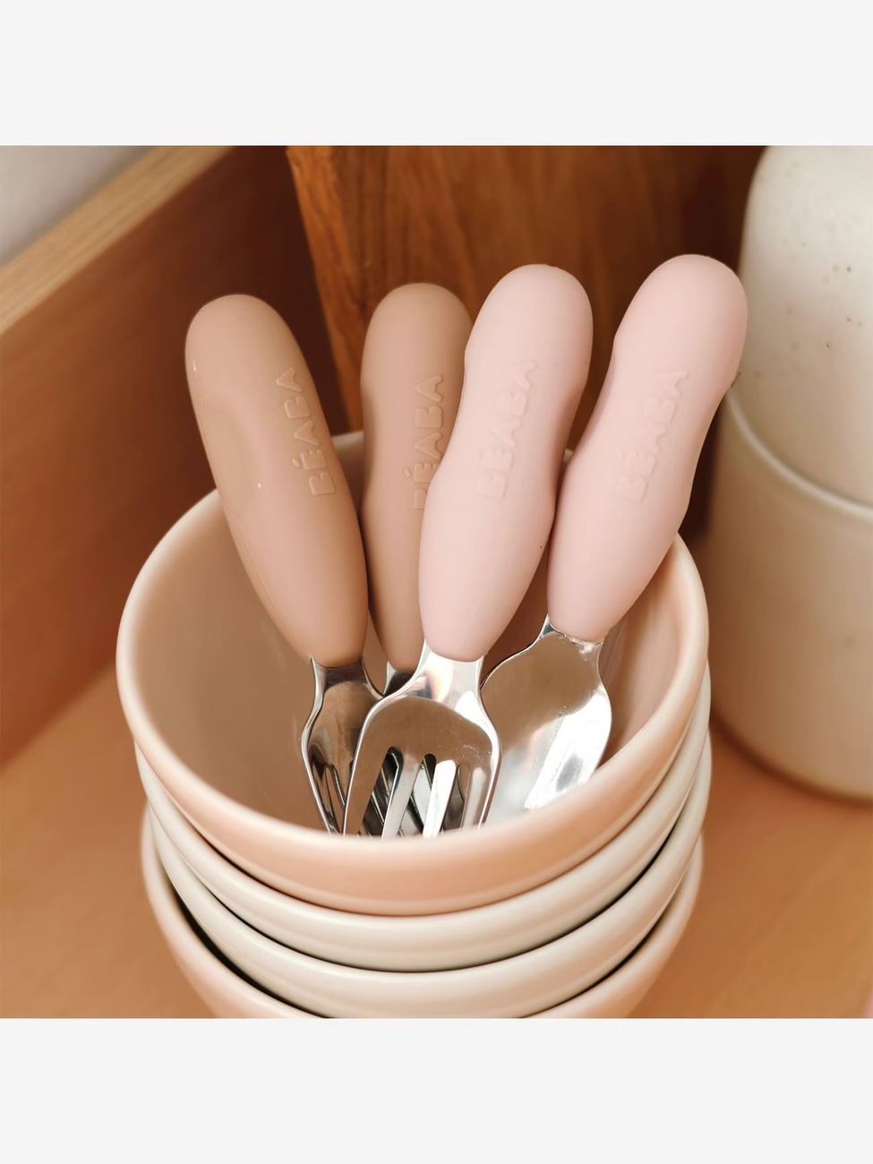 Lot de 2 pré-couverts d'apprentissage 2e âge en inox et silicone beige imprimé (Béaba) - Image 2