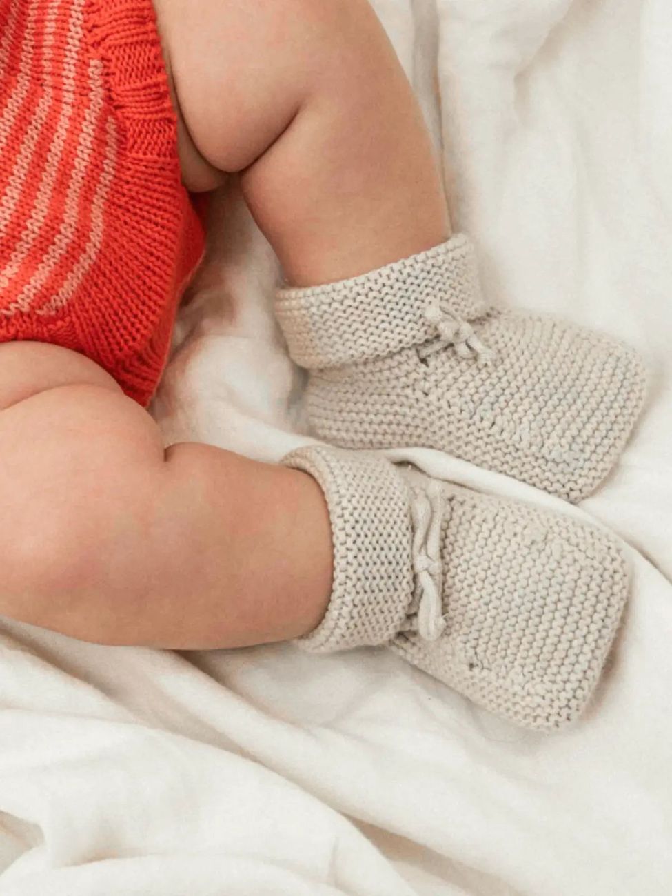 Les chaussons 0-6 mois 100% coton bio beige galet (Smala) - Couverture