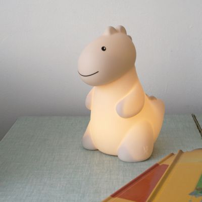 Veilleuse rechargeable Jéroom le dinosaure sable (17 cm) (Atelier Pierre Junior) - Image 3