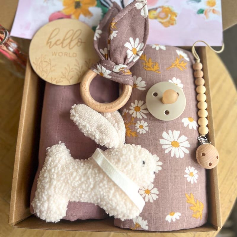 Coffret de naissance bébé lapinou (A Mes Copines) - Image 2