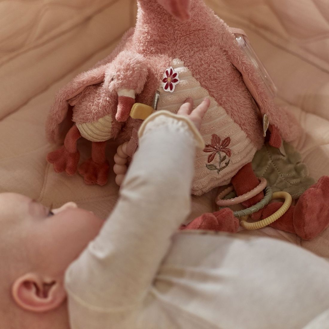Peluche d'activités Flamant rose Safari Friends (23 cm) (Little Dutch) - Image 3