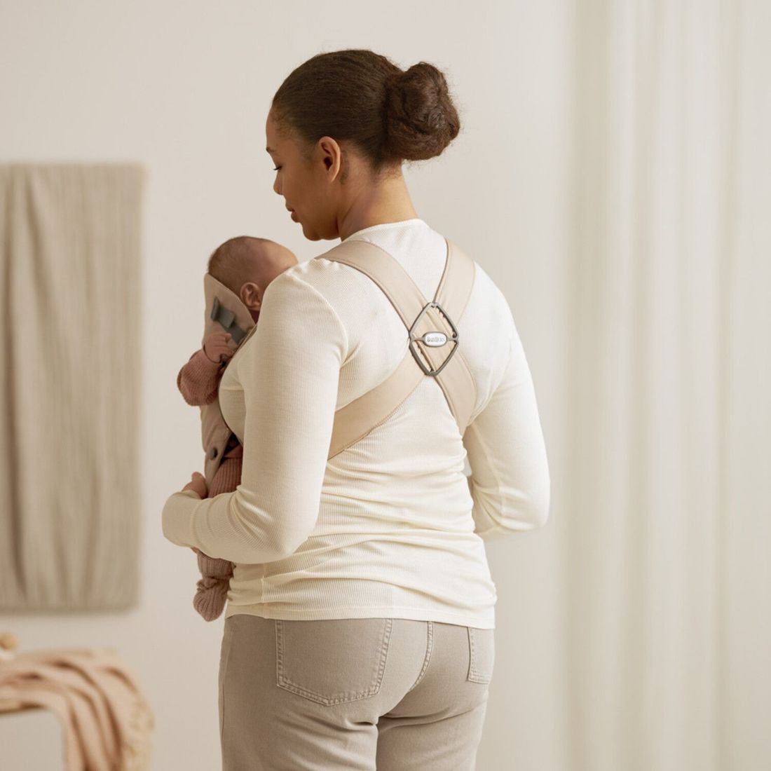 Porte-bébé Mini Tissé beige (BabyBjörn) - Image 6