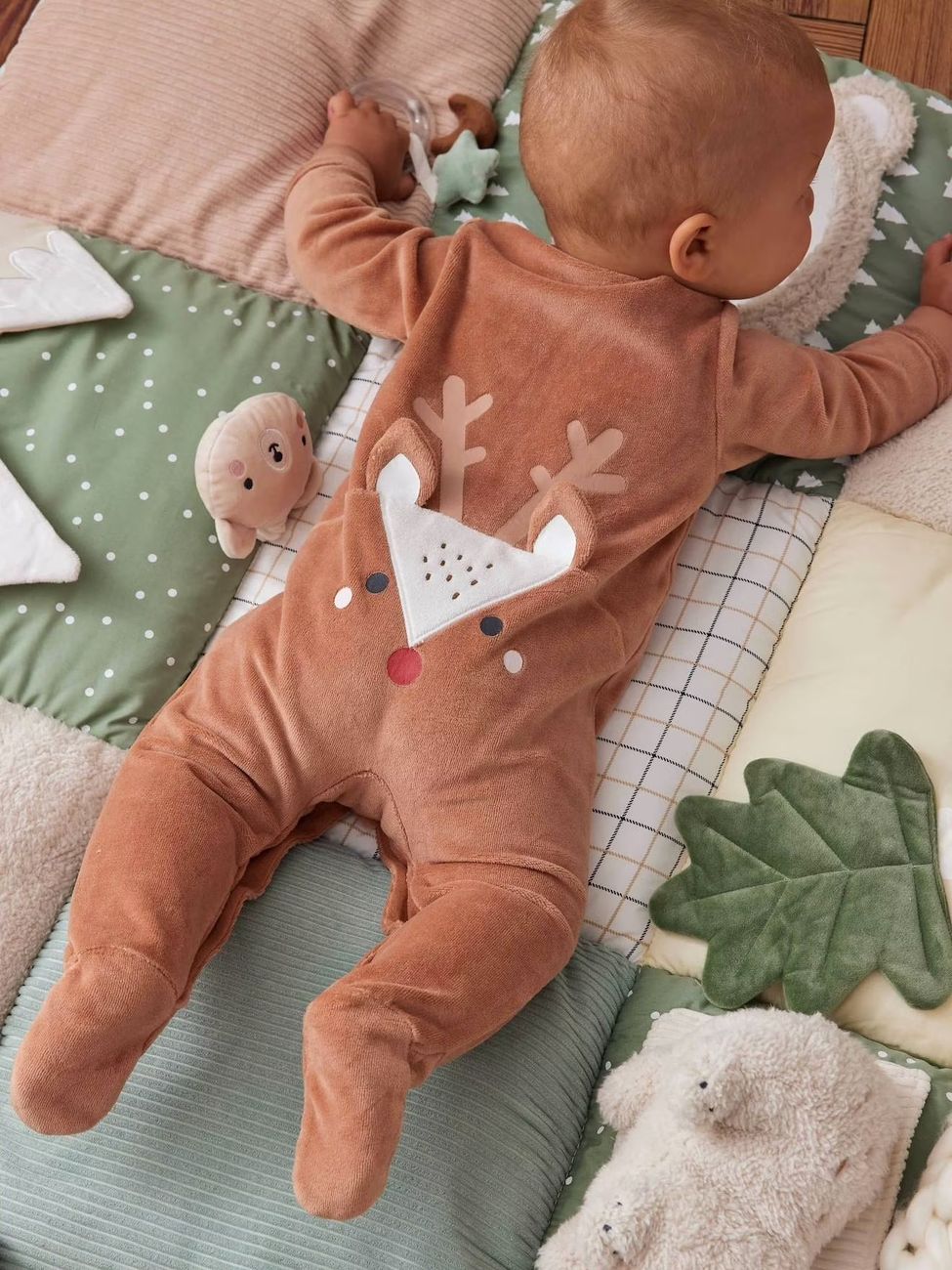 coffret Noël pyjama bébé et bavoir renne noix de pécan (Vertbaudet) - Couverture